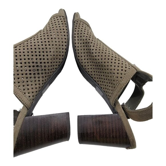 unisa unpaice Booties Sz 6M Womens - Picture 6 of 8